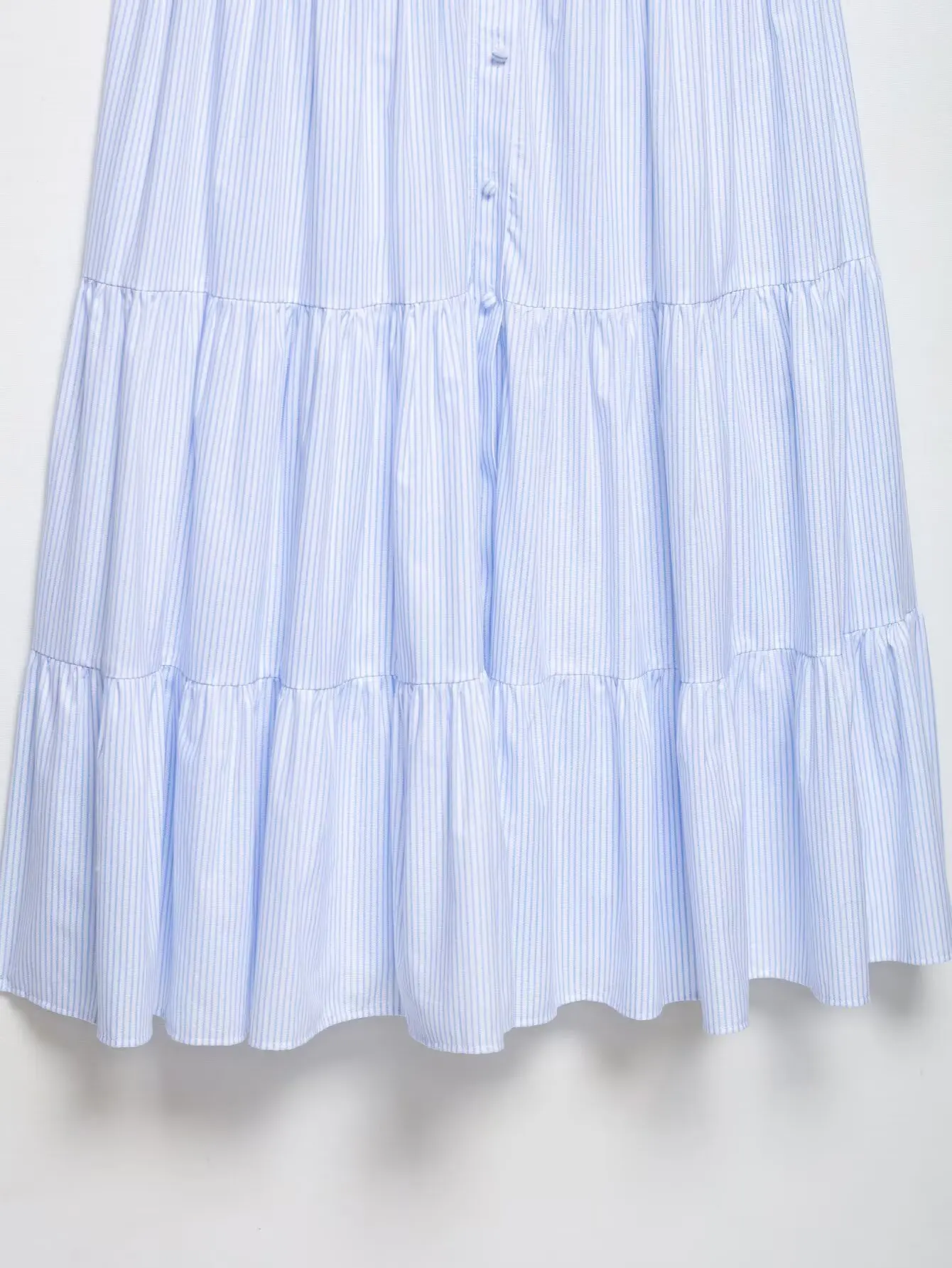 Abito elegante con bretelle arricciate a strati a righe Abito da donna con scollo a V senza maniche senza schienale Abito a trapezio 2025 Abito estivo da donna