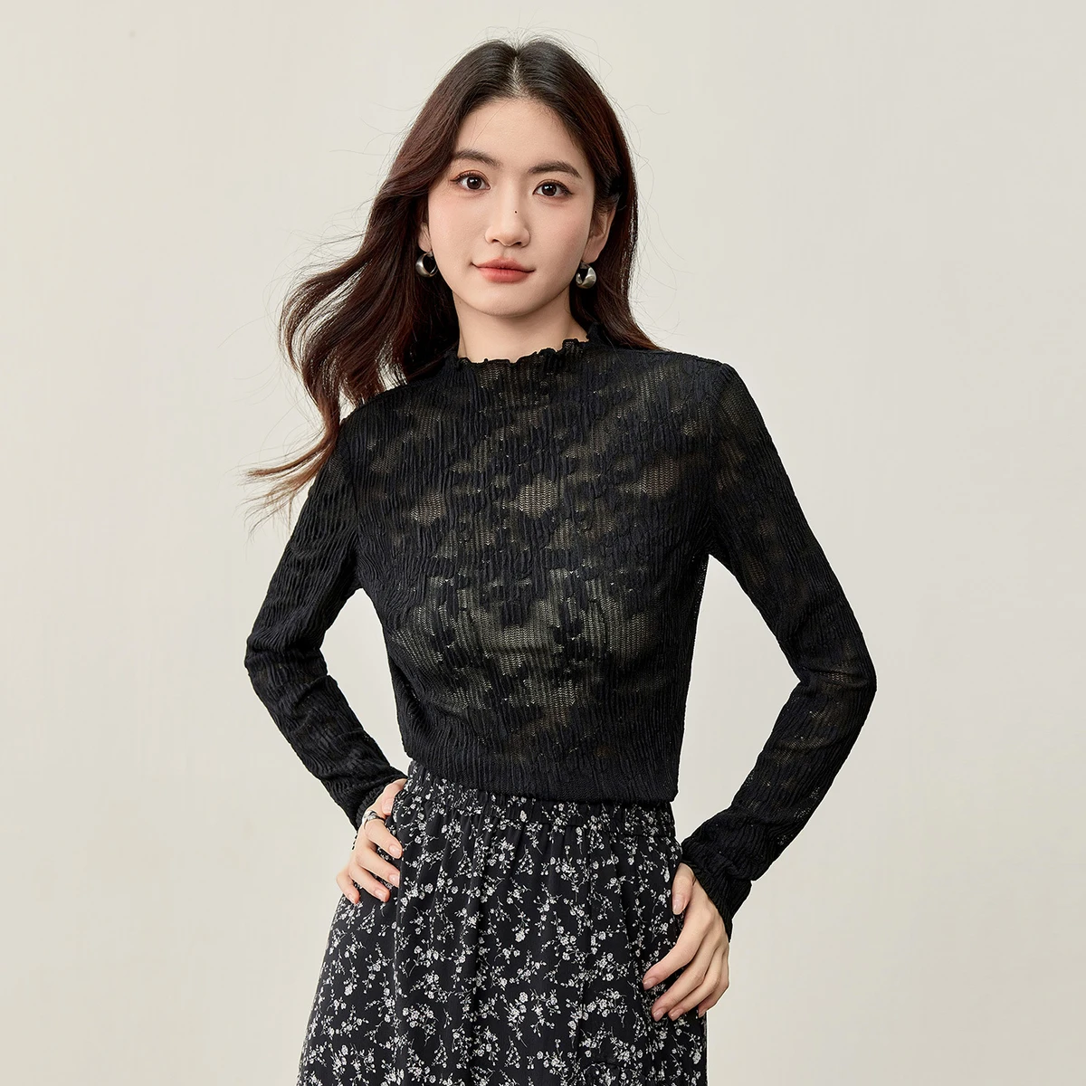 

SENTUBILA Женские кружевные футболки с цветочным принтом и рюшами на работу ​ Облегающие женские футболки, повседневные однотонные вязаные женские топы 153SA2834