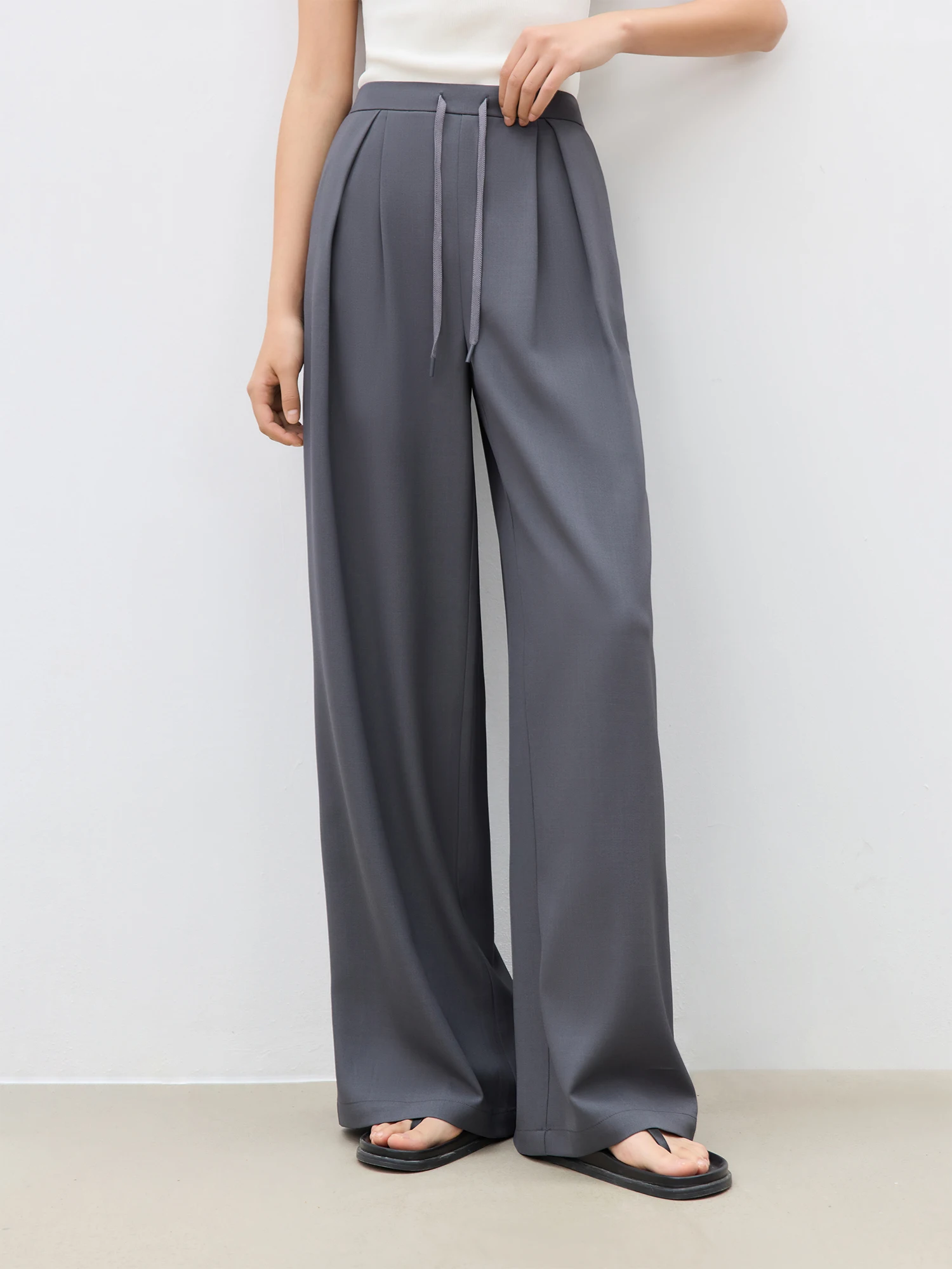 

ZIQIAO Petite Size Gray Wide-leg Floor-length Pants Women 2025 New Drape-covering Hip Straight Casual Pants Trousers 25ZQ91209