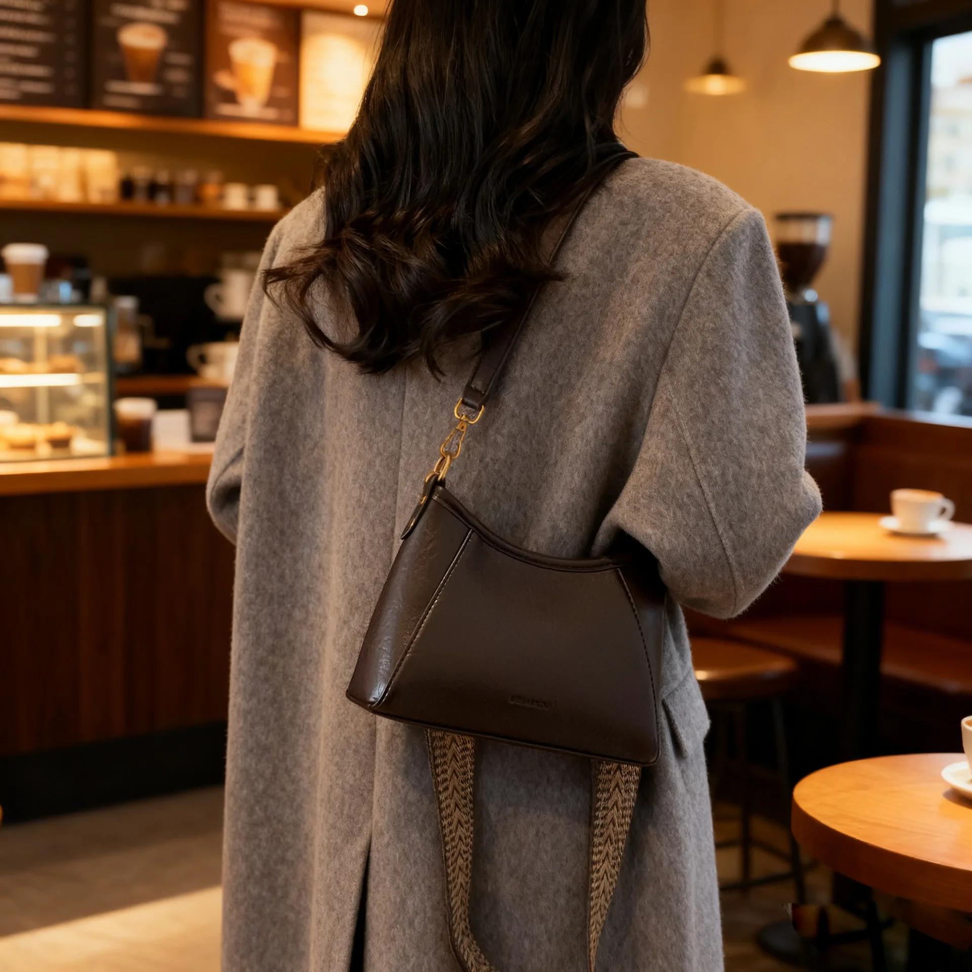 الراقية ريترو بولي Leather جلد المرأة حقيبة ساع كلاسيكية بسيطة بلون ركاب حقيبة كتف حقيبة يد سيدة مزاجه الموضة