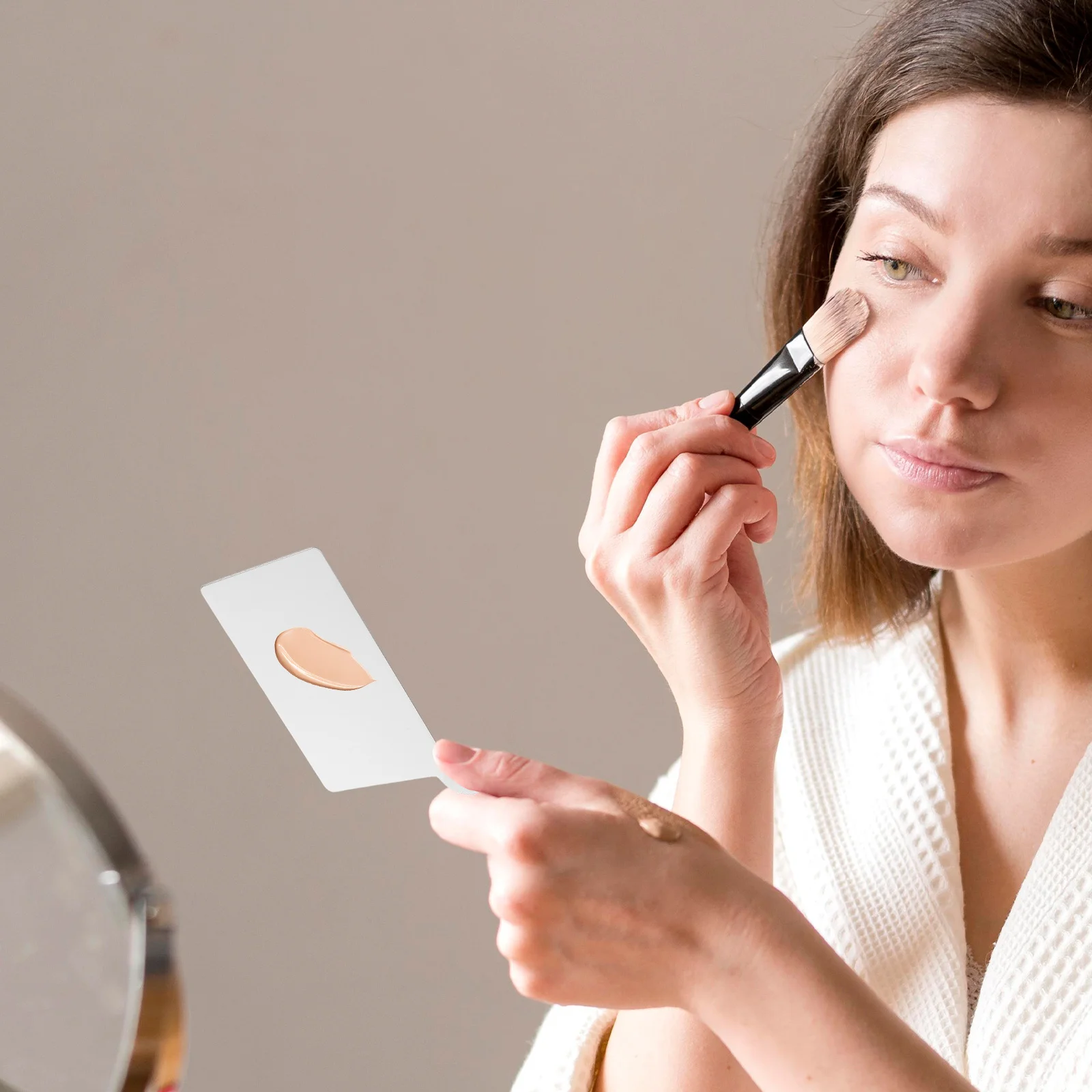 

Makeup Mixing Palette Stainless Steel Foundation Blending Tray Compact Plate for Pigments Nails Lipstick Application