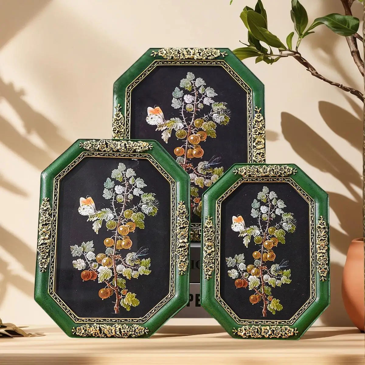Vintage Octagonal Pattern With A Classical Frame. Black And Green Resin Decorative Painting. For Placement On The TV Cabinet