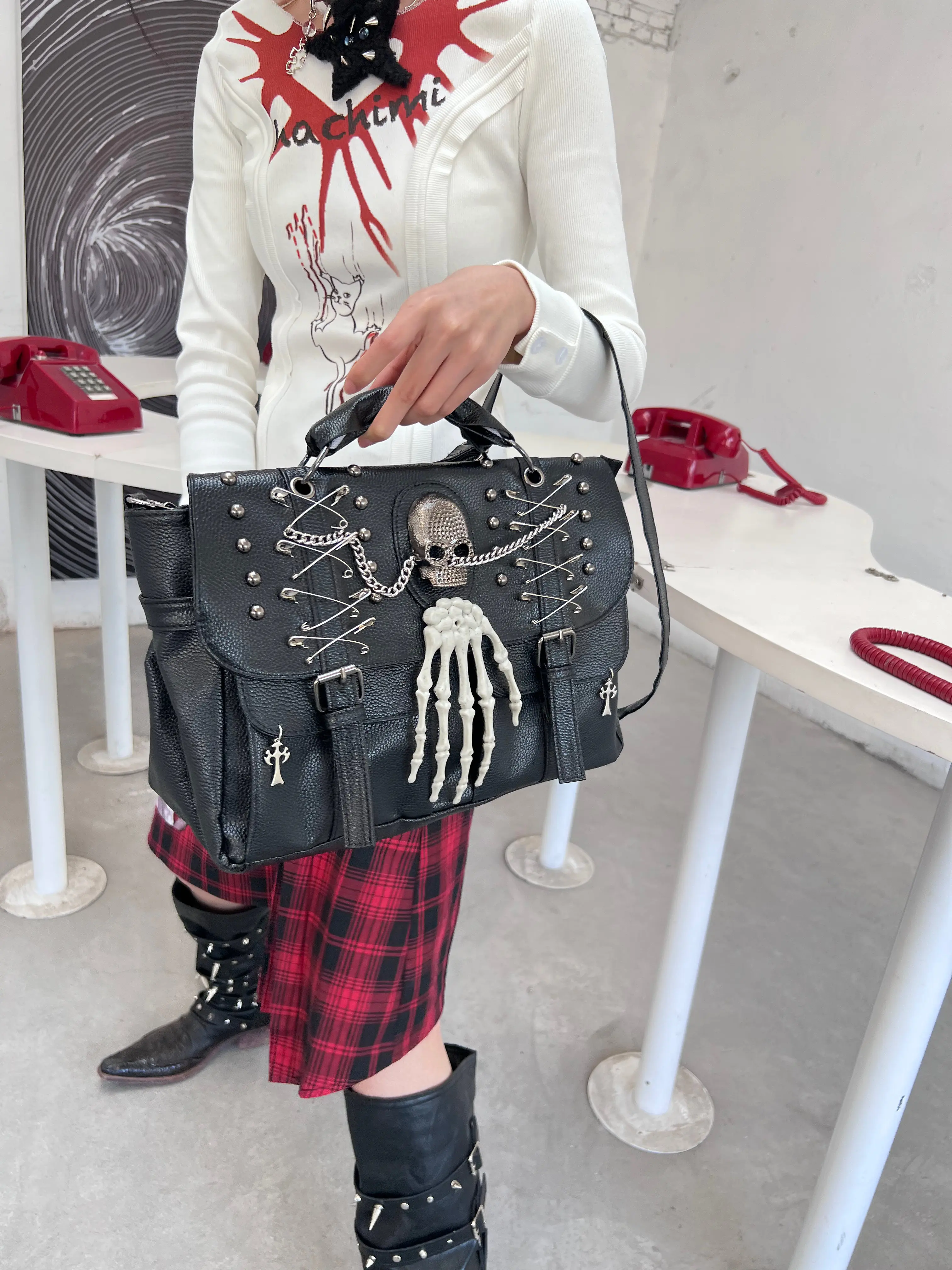 Black Gothic Handbag Y2K Punk Bags Leather Versatile Daily Crossbody Bag Message Tote Bags