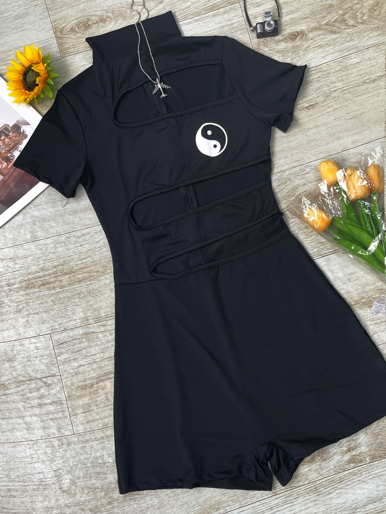 Y2K Gothic Harajuku Body Collo alto T-shirt a maniche corte Tuta Pantaloncini Nero Donna Punk Scava Fuori Abiti sexy della tuta