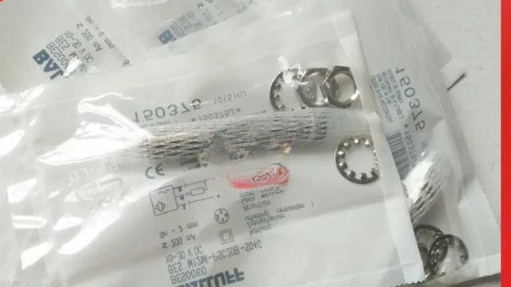 

Switch BESM12MG-USC30B-BV03