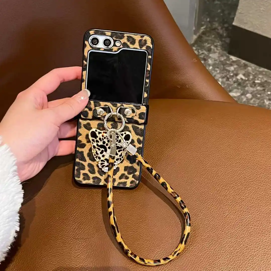 

For Samsung Galaxy Z Flip 6 ZFlip7 ZFlip5 ZFlip4 ZFlip3 Case PU Pattern Hinge Protection Phone Cover With Handheld Lanyard