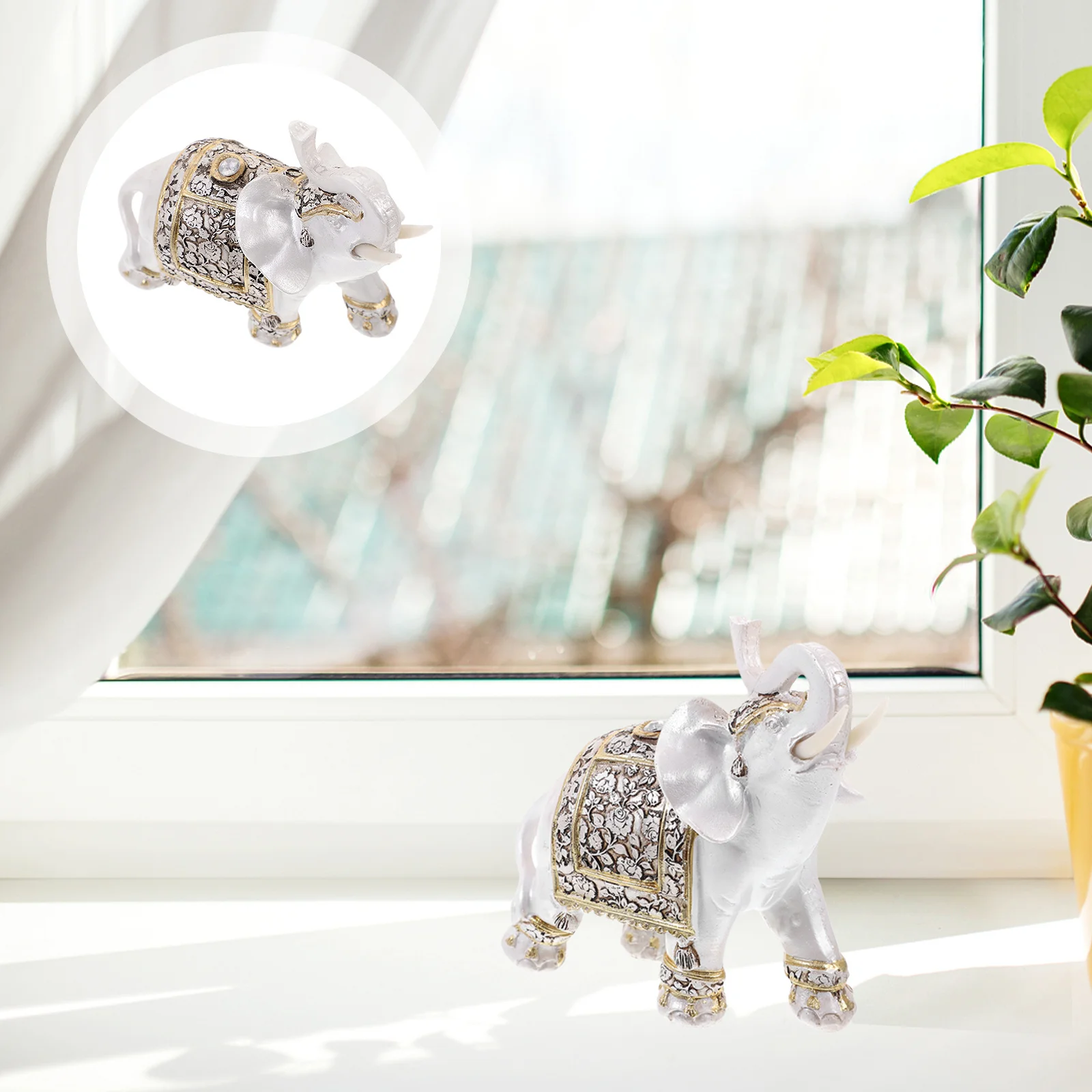 

Elephant Ornament Creative Adornment Adorable Resin Crafts Elephant for Home Indoor Office Desktop (13.5 x 6.5 x 14cm)
