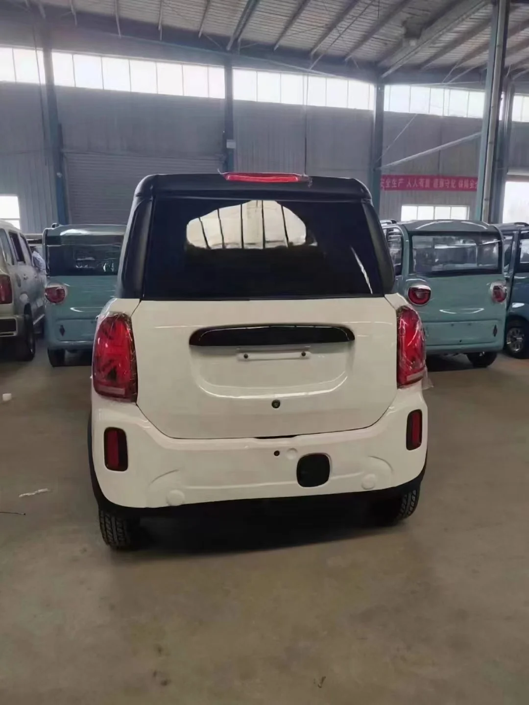 Lowprice Mini Electric Car New Energy City Car Electric Suv