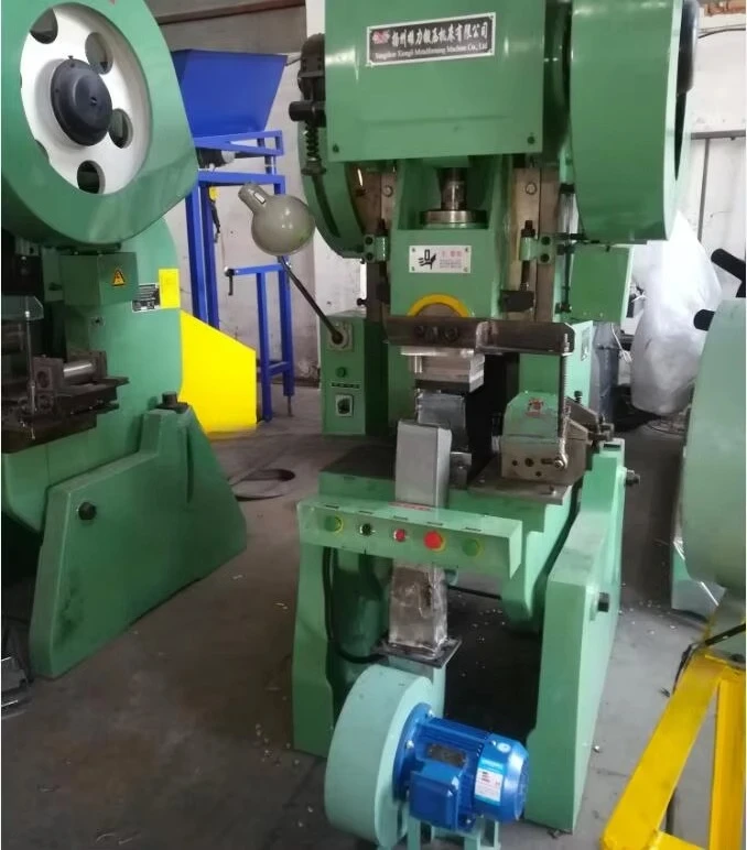 중국 공급업체 고속 일반 철사 코일 못 제조기 콜레이터