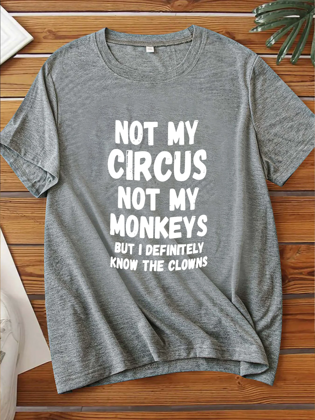 

Женская футболка больших размеров с круглым вырезом и короткими рукавами, с принтом, размеры 1-7XL, удобный повседневный топ для женщин (Fan Gear)