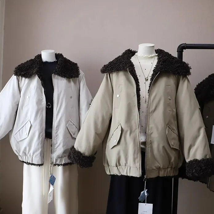 

Парка с меховым воротником ягненка, женская жакетная хлопковая верхняя одежда Thiened Lazy Sle, зима 2025, Новое поступление, возрастное пальто