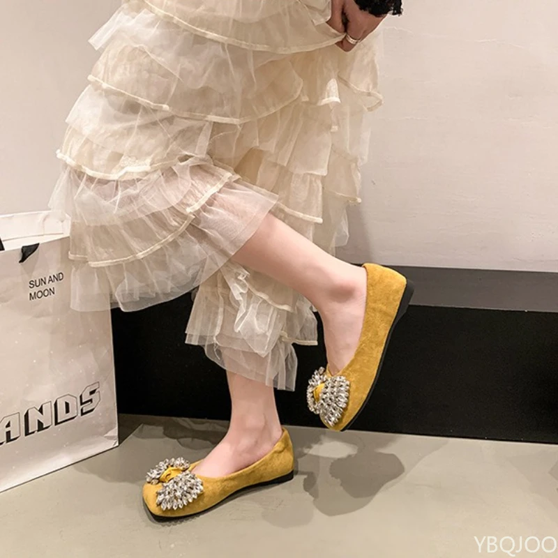 2026 sommer Neue Mode Vielseitige Casual Schuhe Strass Bogen Berühmte Langsam Stil Spitzen Kopf Nicht Müde Füße Einzelnen Schuhe Frauen