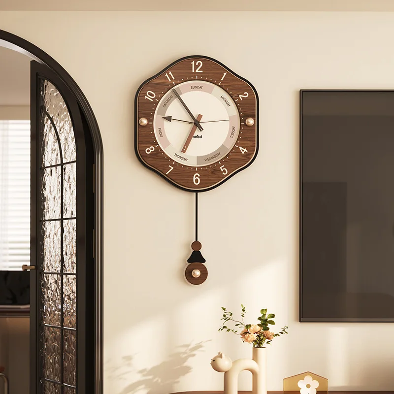 

Medieval wall clock living room 2025 new sense watch art retro creative
