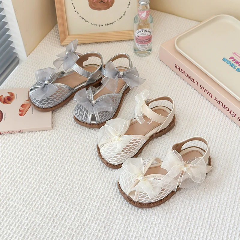 

Mesh Grid Sandal for Girl Princess Summer Shoe Child Soft Sole Close Toed Butterfly Beach Shoe Kids Casual Shoes Beige Silver