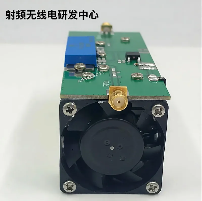 RF Power Amplifier 600-1100MHz 30dB 8W