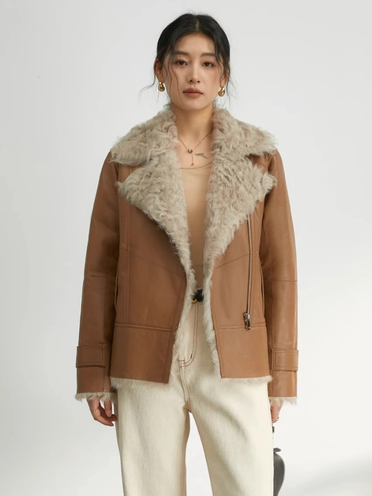 

Высококачественные роскошные женские шубы из натуральной кожи ягненка, простая теплая зимняя мотоциклетная куртка на молнии с воротником-стойкой из натурального меха