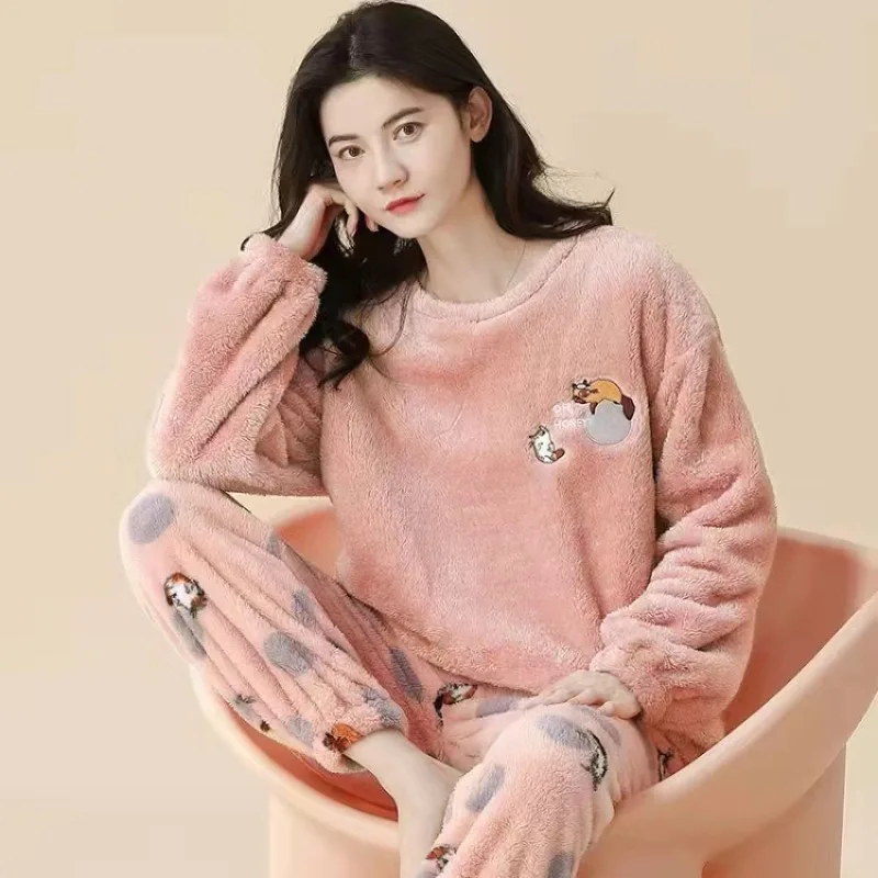 Autumn Winter Warm Flannel Pajamas for Women Students Cute Plush Thicken Loose Sleepwear Set  Coral Velvet Home Clothes Suit