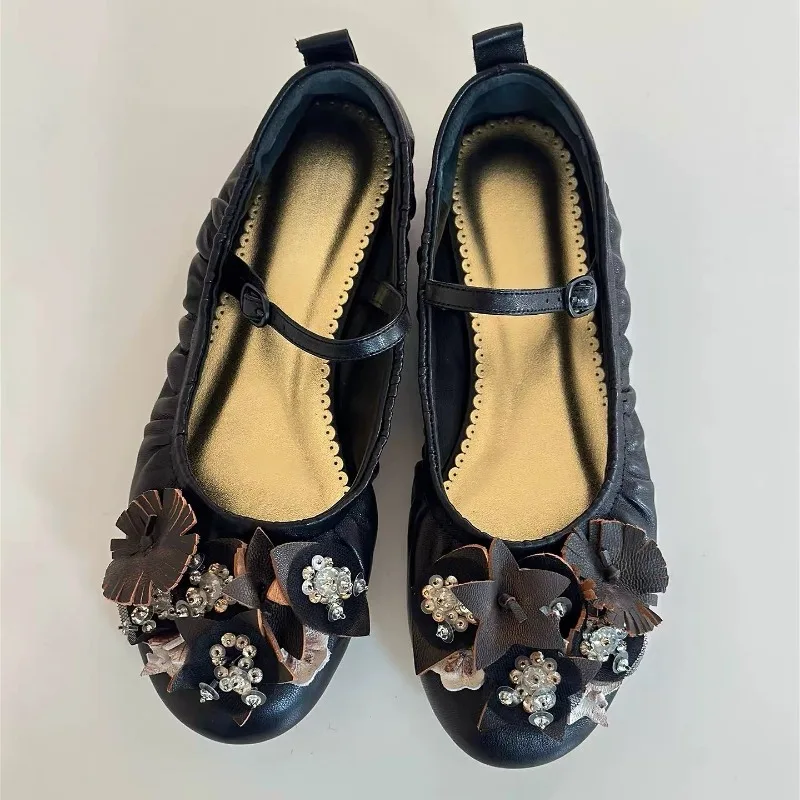 Retro Flowers Designer Flat Shoes Women String Beads Shallow Round Toe Casual Shoes Female Buckle Fashion Mary Jane Shoes Women