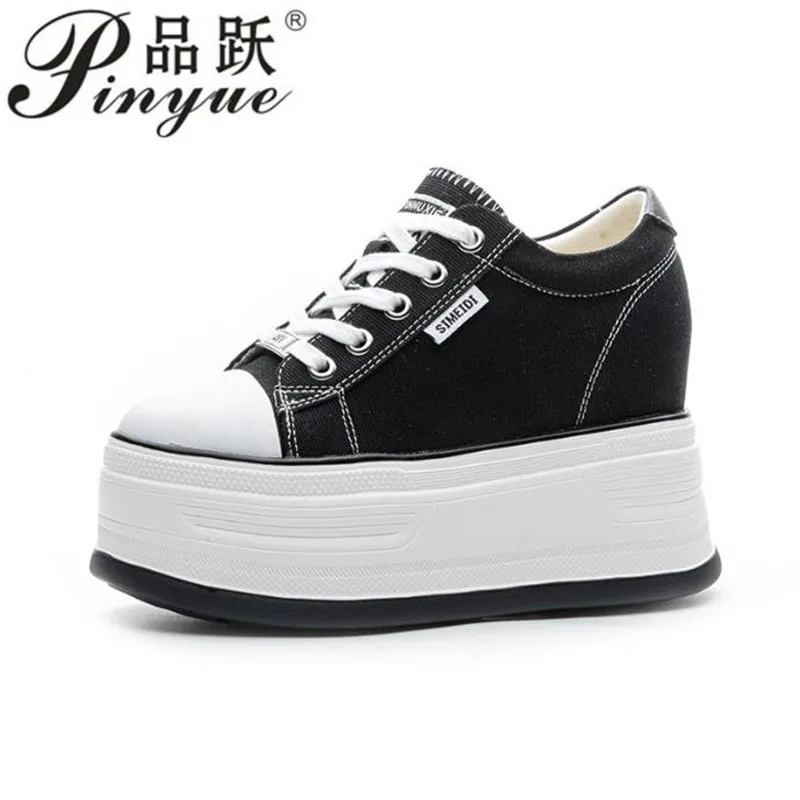 

Джинсовые туфли на танкетке из коровьей кожи высотой 12 см, массивные кроссовки, повседневная удобная обувь высокого бренда со стразами, весенне-осенняя обувь 33-39