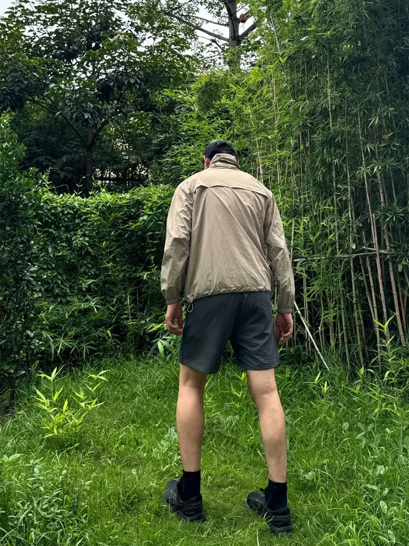 Herren Sommer-Kühljacke mit Sonnenschutz UPF50+, Schnelltrocknend, Atmungsaktiv, mit Kapuze, Windbreaker für Outdoor-Aktivitäten, Wandern, Camping, Radfahren – Detail 29