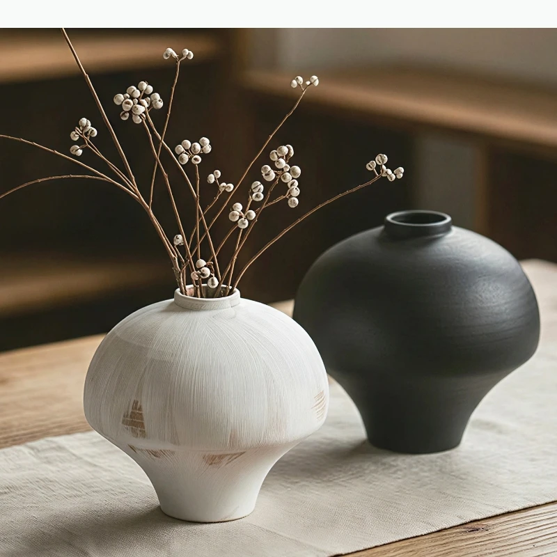 Handmade Ceramic Vase Pottery Ornament Hydroponic Vase Ornament Flower Arrangement Artistic Flower Vessels Decorative Vases