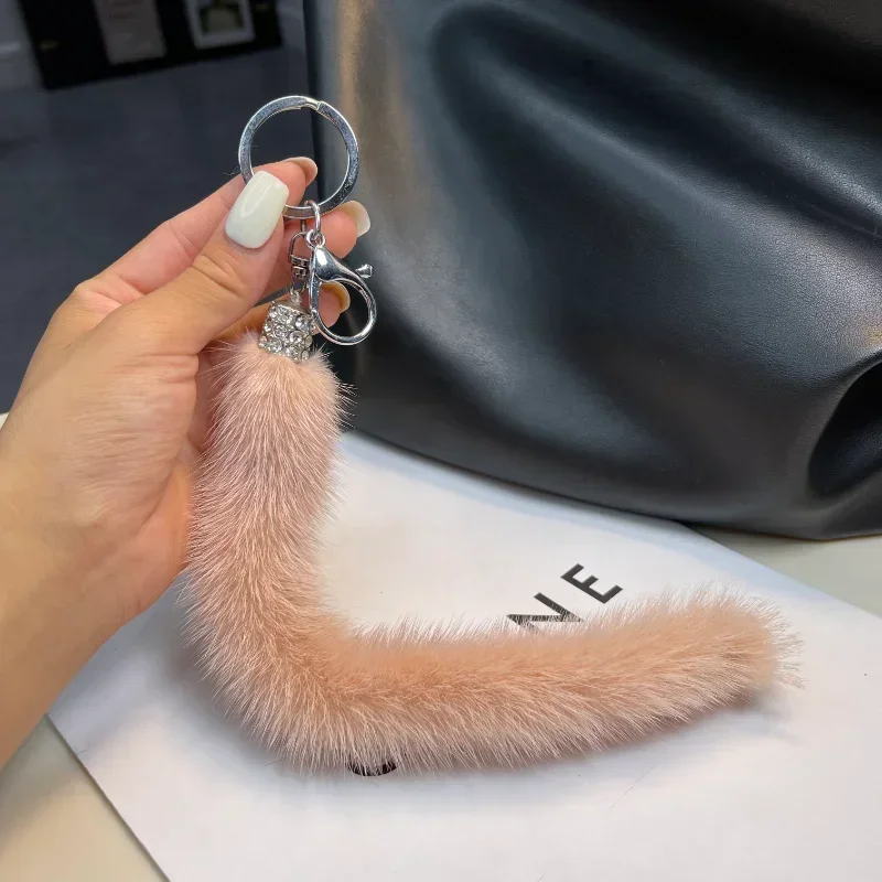 12022 New In Rhinestone Real Mink Tail Fur Handmade Cute Key Chain Keychains Bag Accessory Car Keychain Gift Keyrings Gifts