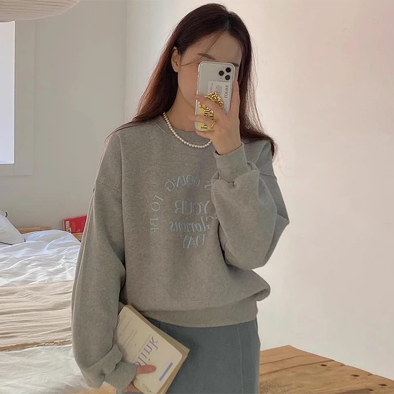 

Chic Vintage round Ne Letter Print Loose Long Sve Sweatirt Top for Women Casual Versatile Autumn Faion Streetwear