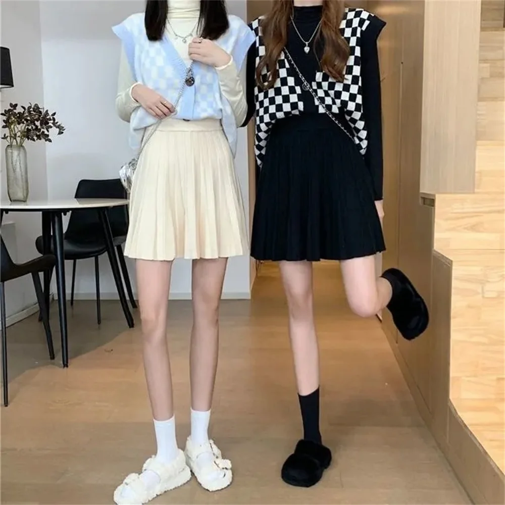 2023 new Streetwear Knit Pleated Skirt  Women High Waist Sweater Skirts  Autumn Winter Solid Elastic Knitting Ribbed Mini Skirt