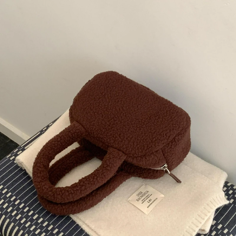 

Fashion Women Commuter Top Handle Bag Winter Soft Shell Bowling Boston Bag Casual Texture and Versatile Shoulder Shell Bag