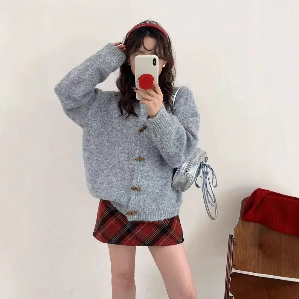 

Autumn Winter New Arrival Women's Soft Cozy Knitted Cardigan Coat Loose Fit Round Neck Button Up Sweater Gentle Style