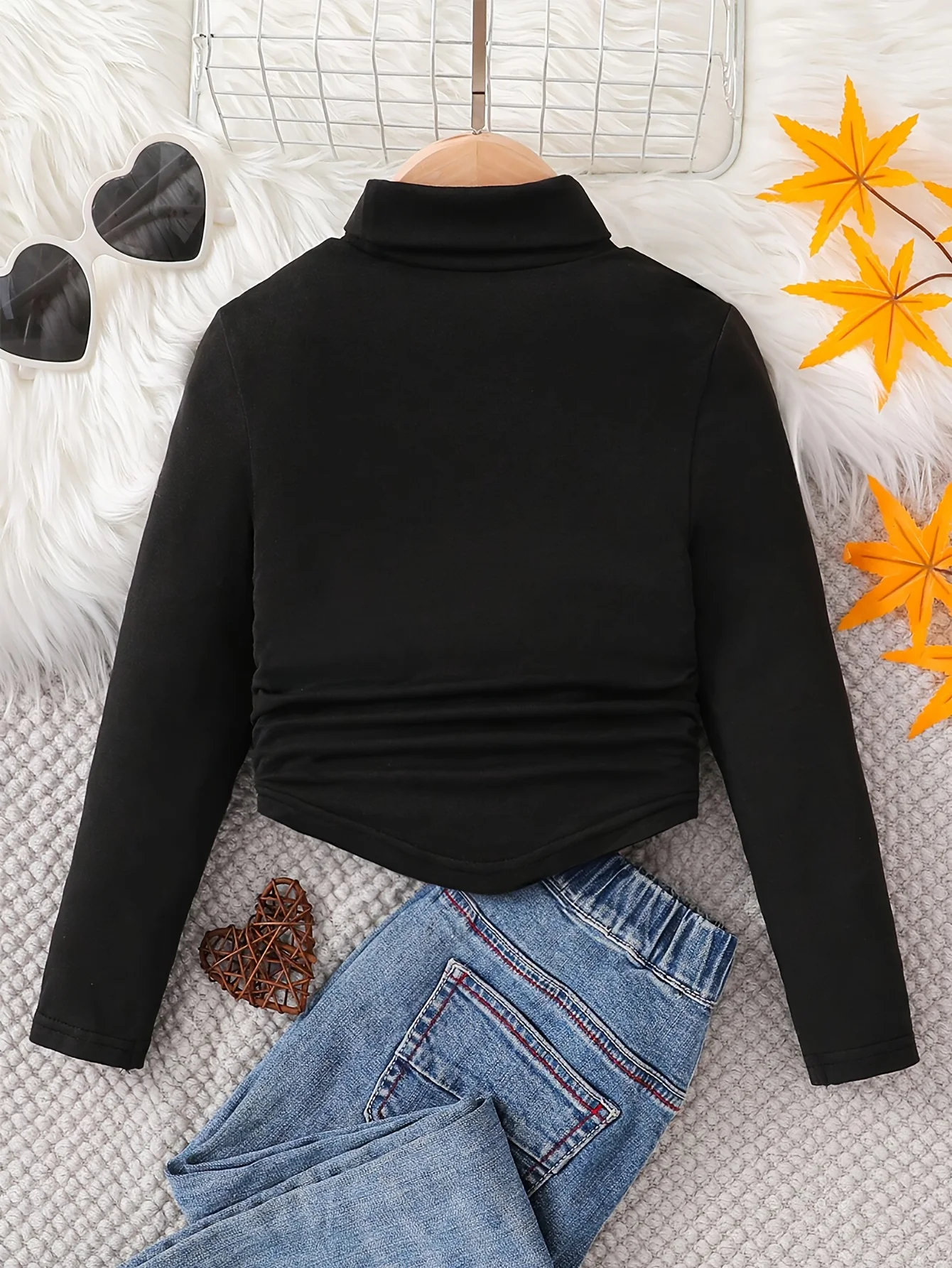 Girls' Turtleneck Pullover T-Shirt in Black, White, and Brown, a Versatile Autumn and Winter Warm Long-Sleeve Top, Slim-Fit Design, Suitable for School, Daily Wear, and Layering, for Children Aged 4-12