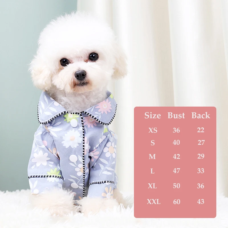 Pijama elegante de flores para perro para otoño e invierno_voghion.com