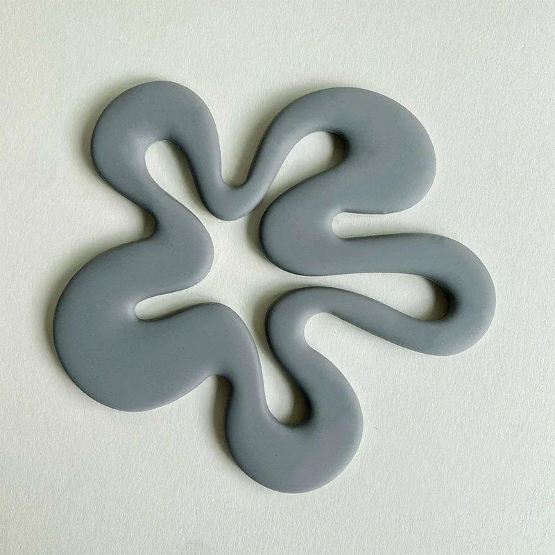 

Irregular Flower Shape Coasters Skid Insulation Cup Mat Antiskid Reusable Kitchen Dishes Accessories Table Protector