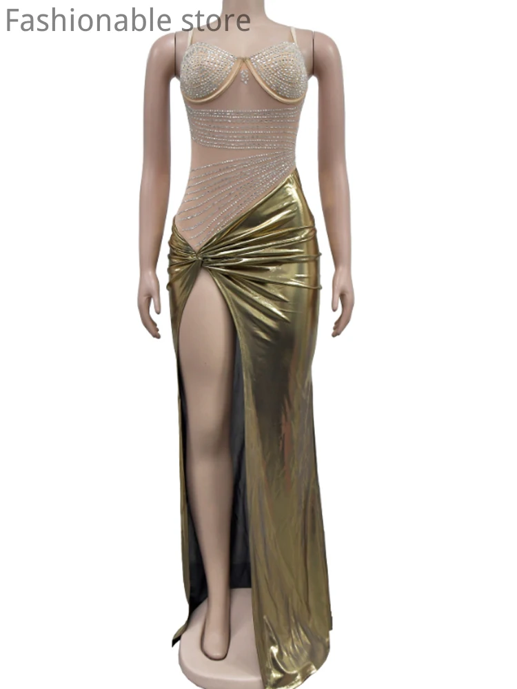 Seksowna przezroczysta siateczkowa patchworkowa sukienka z paskiem spaghetti i nieregularnymi marszczeniami