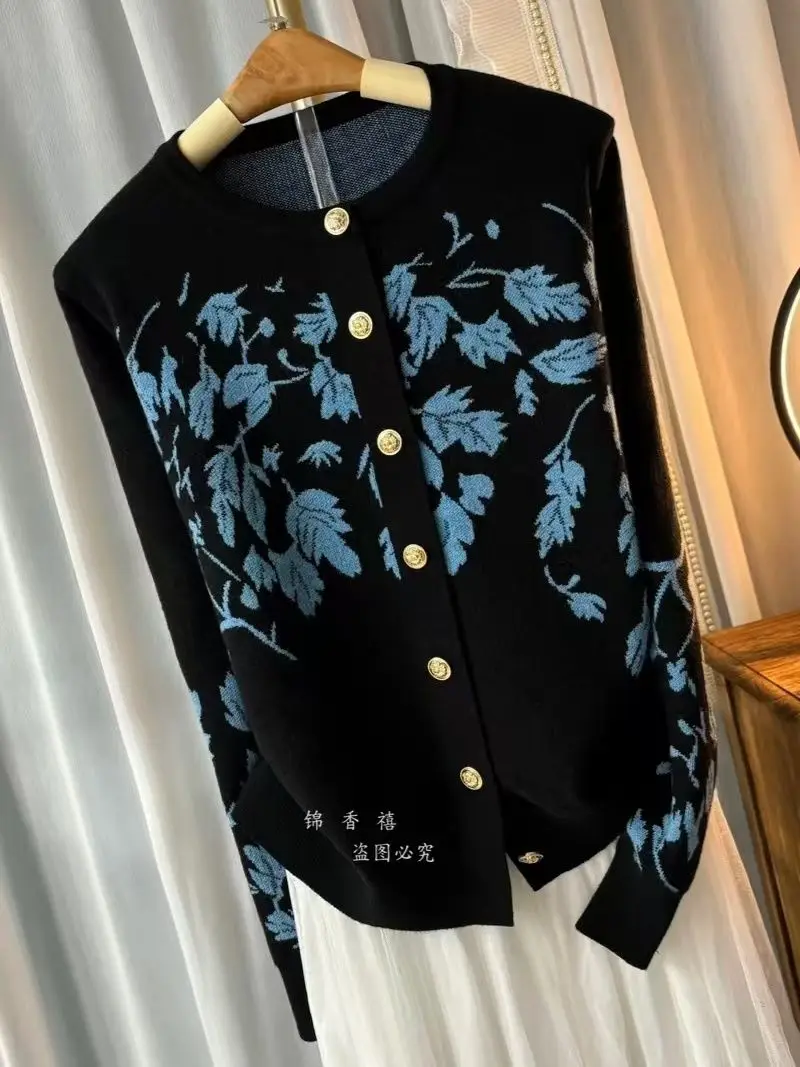 

Autumn and Winter Long Sleeved Knitted Jacket Cardigan Sweater Temperament Meat Blocking Fashion Versatile Layering TrendXQ96