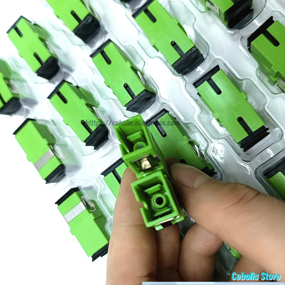 SC/APC UPC Connettore in fibra ottica monomodale Flangia Testa Accoppiatore Adattatore giunto quadrato Nessuna flangia in fibra ottica a orecchio