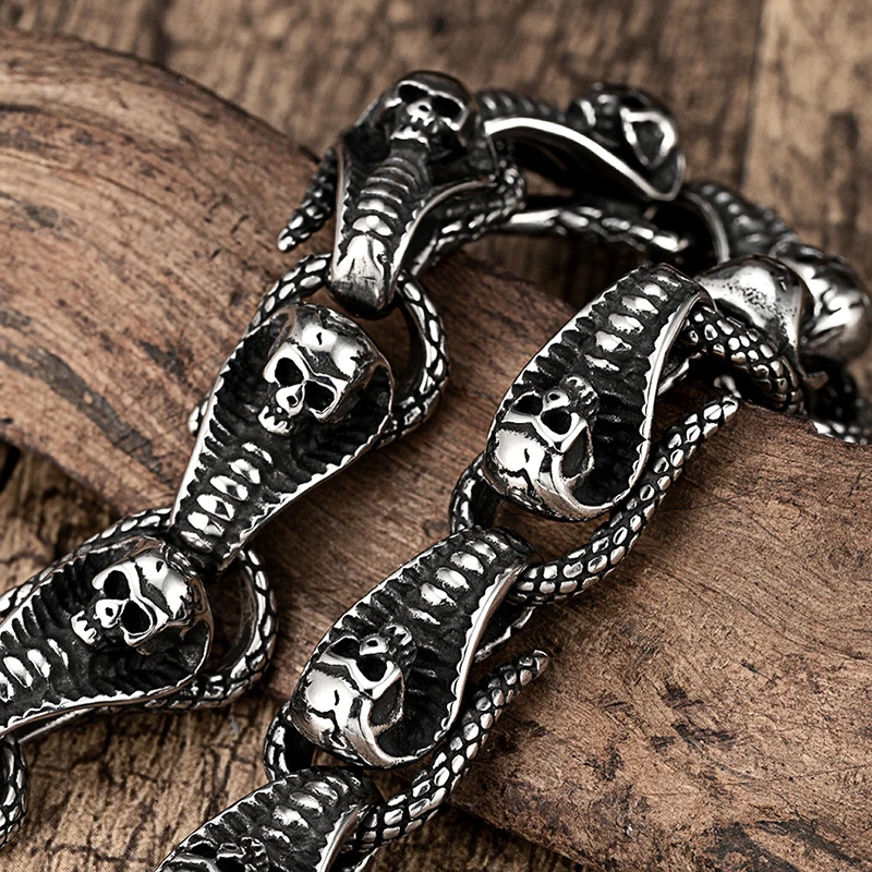 New Trend Men's Snake Bracelet with Alternative Personality Super Cool Skull Head Bangle Male Stainless steel Punk hand jewelry