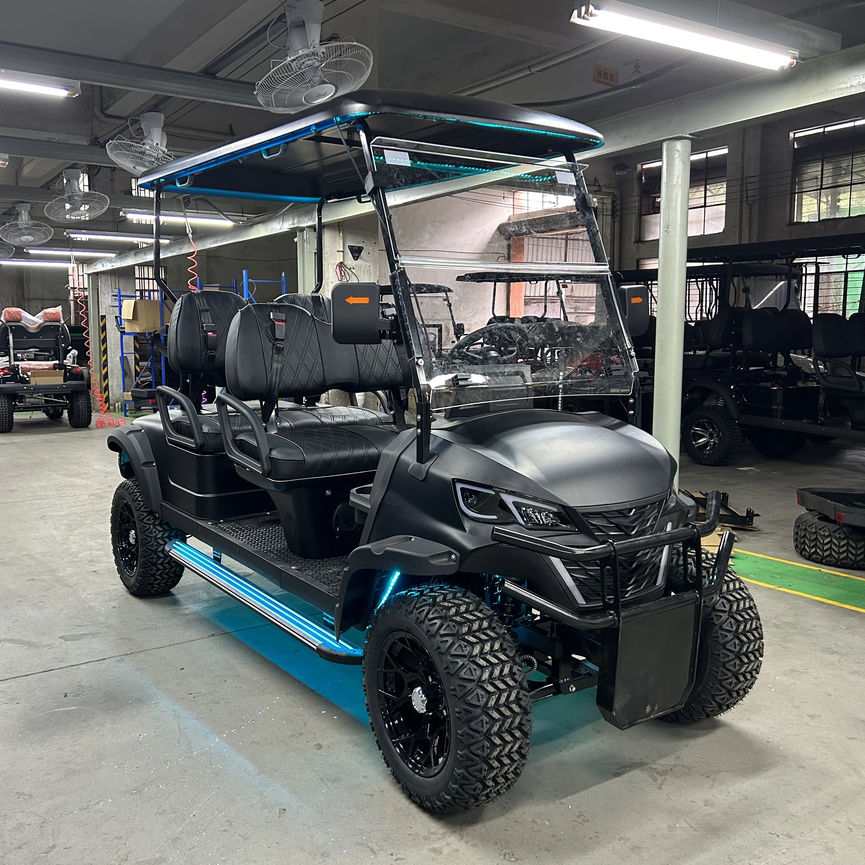 4-Seater 48 Volt Electric Solar Golf Cart Battery Powered