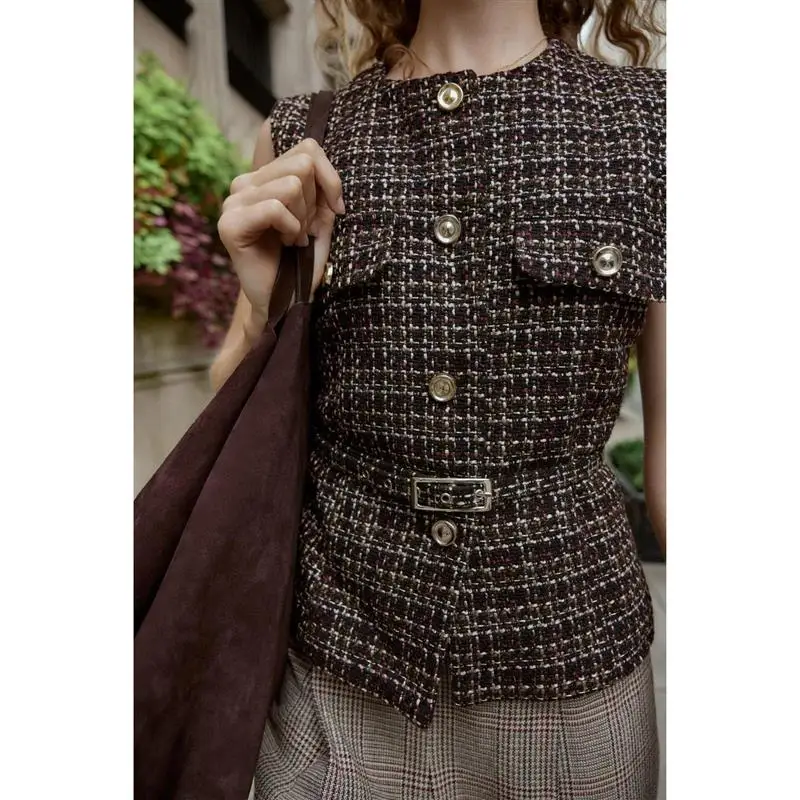 

Fashionable Little Fragrance Style round Neck Sleeveless Texture Vest Top Early Autumn Small Waist Belt Decoration 25