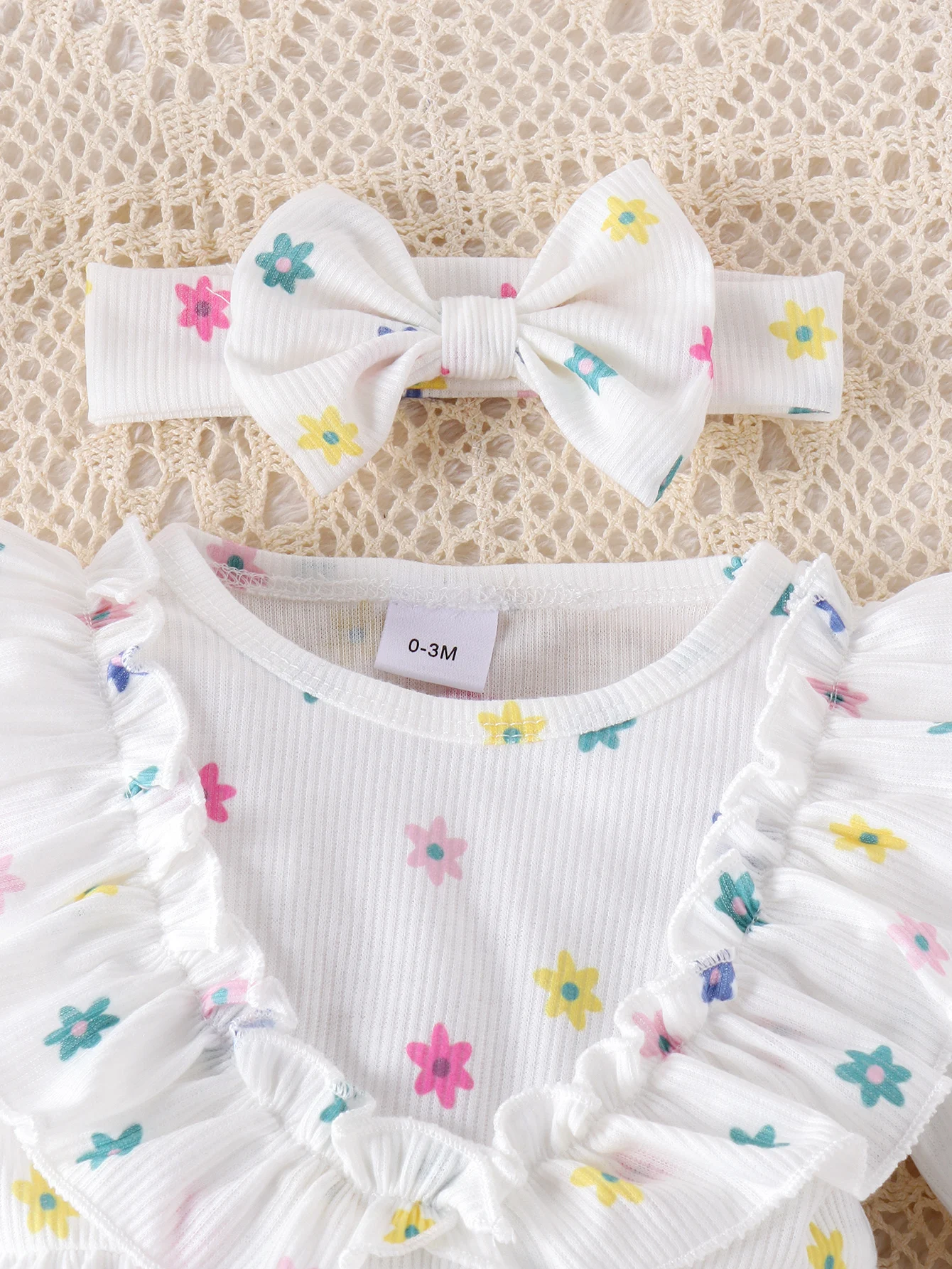 3PCS Autumn New Style 0-1 Year Old Newborn Girl Baby Sweet And Cute Printed Long-Sleeved Clothes + Socks Hair Bands