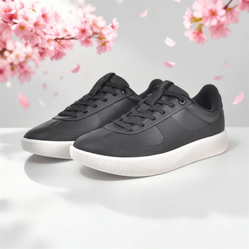 

Korean-style flat white shoes for men and women Simple and versatile casual sneakers for couples' daily commute