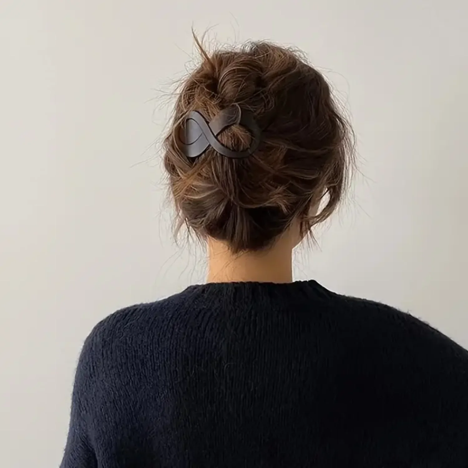 NEUTRAL CLAW CLIPS FOR WOMEN – MATTE HAIR CLAW CLIPS IN MEDIUM SIZE FOR THIN OR THICK HAIR - SEMICIRCLE DESIGN