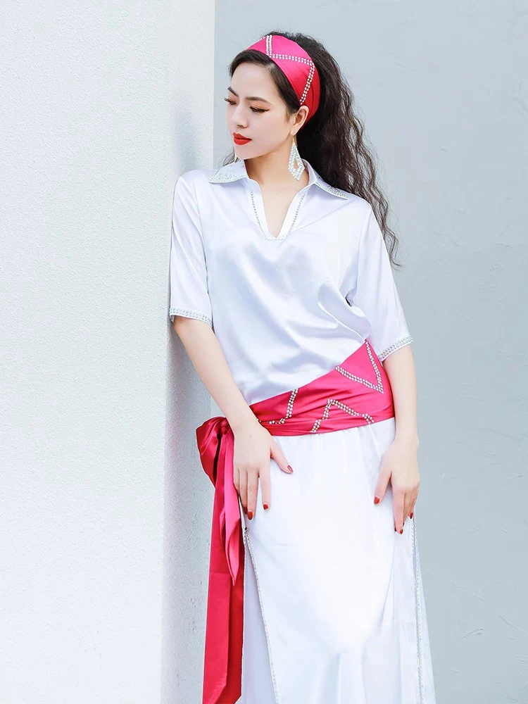 مرحلة الأداء النساء فستان رقص البطن الساتان بلدي فستان Saidi قطعة واحدة فساتين الفتيات الزي الشعبي رداء طويل الأبيض 4 قطعة مجموعة #1