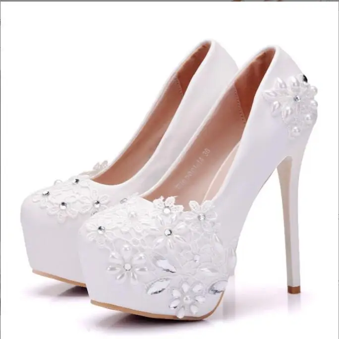 

Spring Beautiful Lace with high heels bridal shoes White Pearl flower soft top women's shoes handmade lace simple single shoes