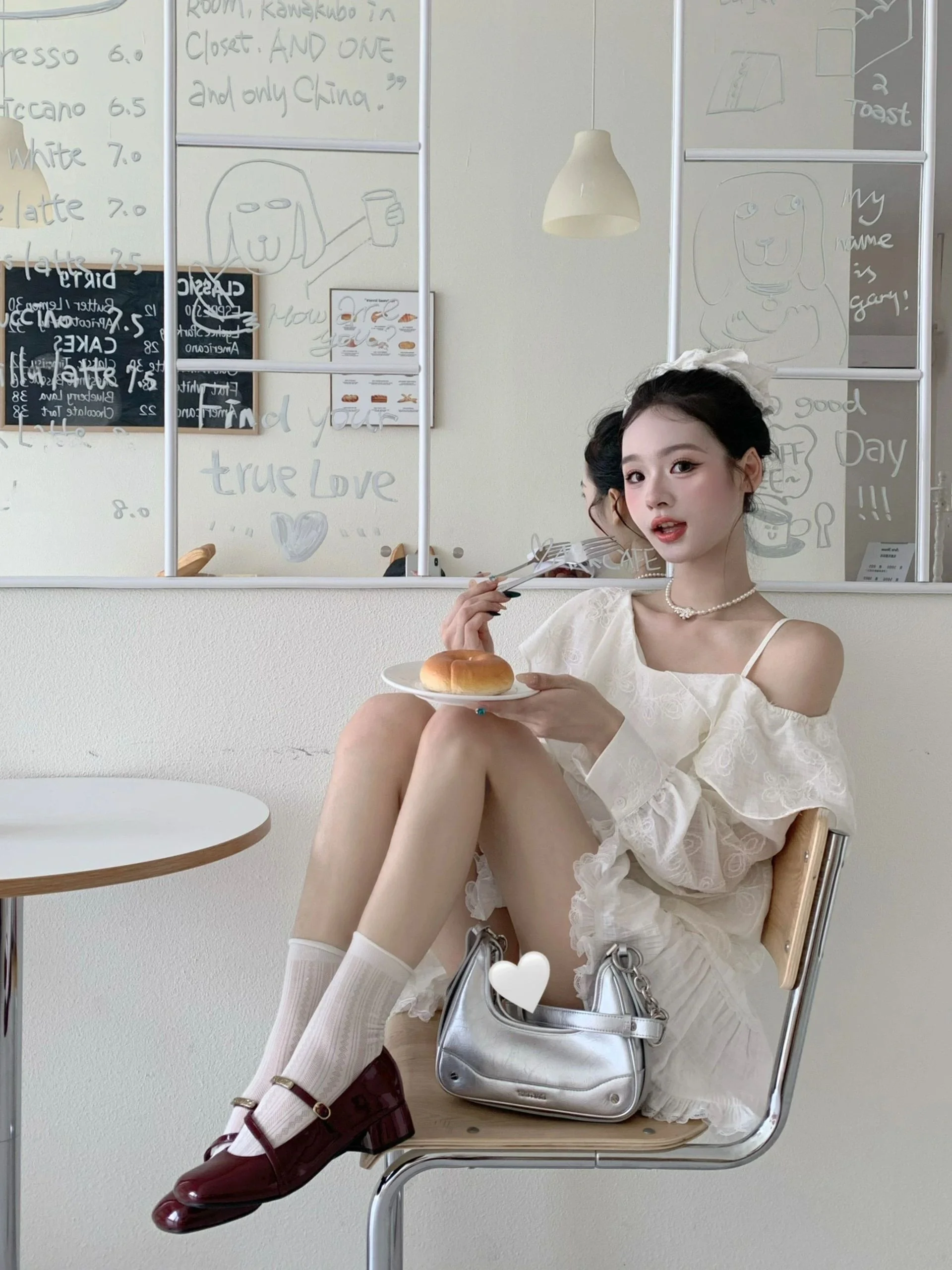 

Ele ort Sve Long irt Women's Faionable oulder Bared Chic Sle Breathable Korean Version Loose Fit irt