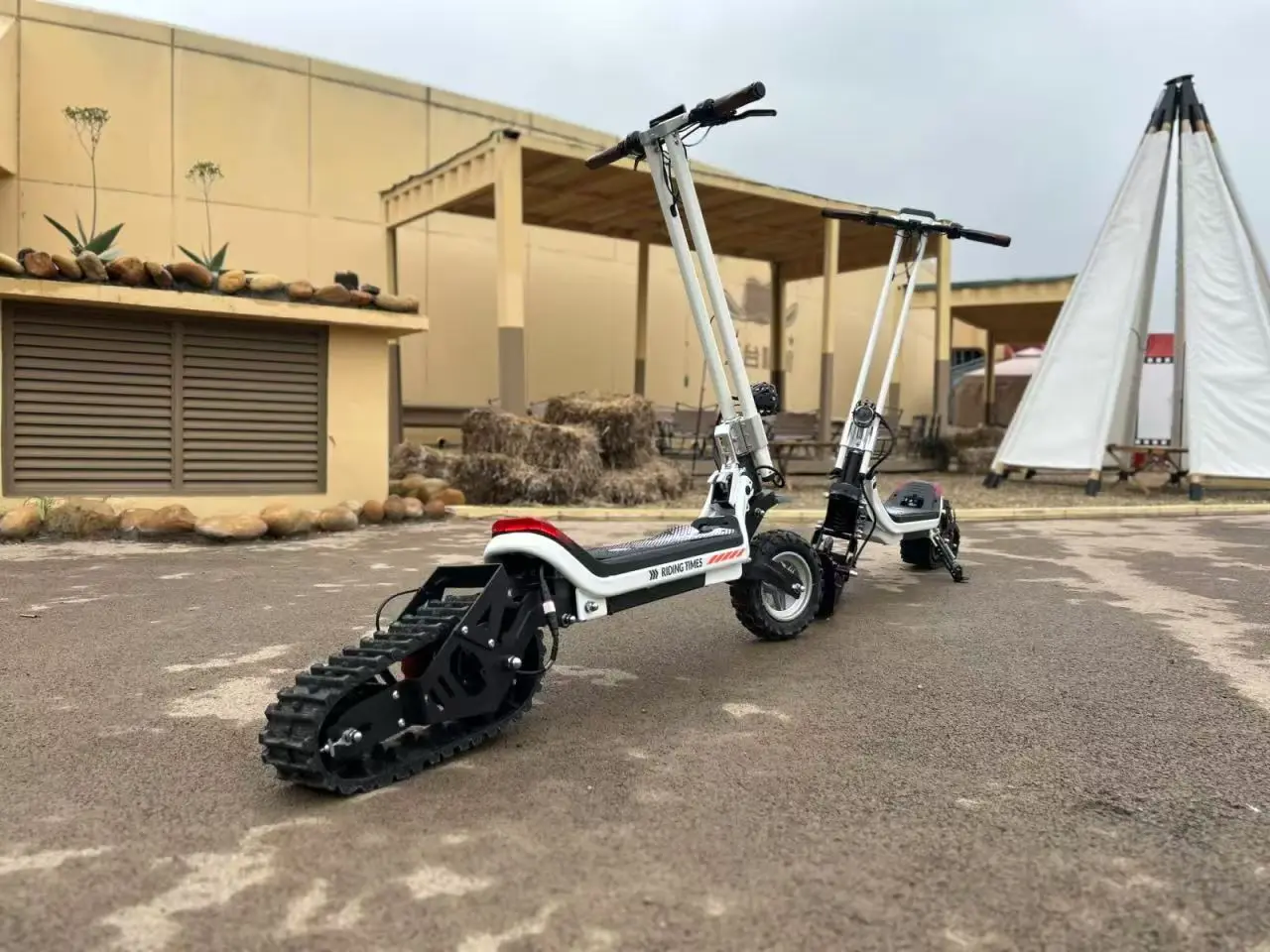 سيارة مزلقة كهربائية 3 في 1 عبر الحدود مناسبة للأرضية الثلجية والثلجية.