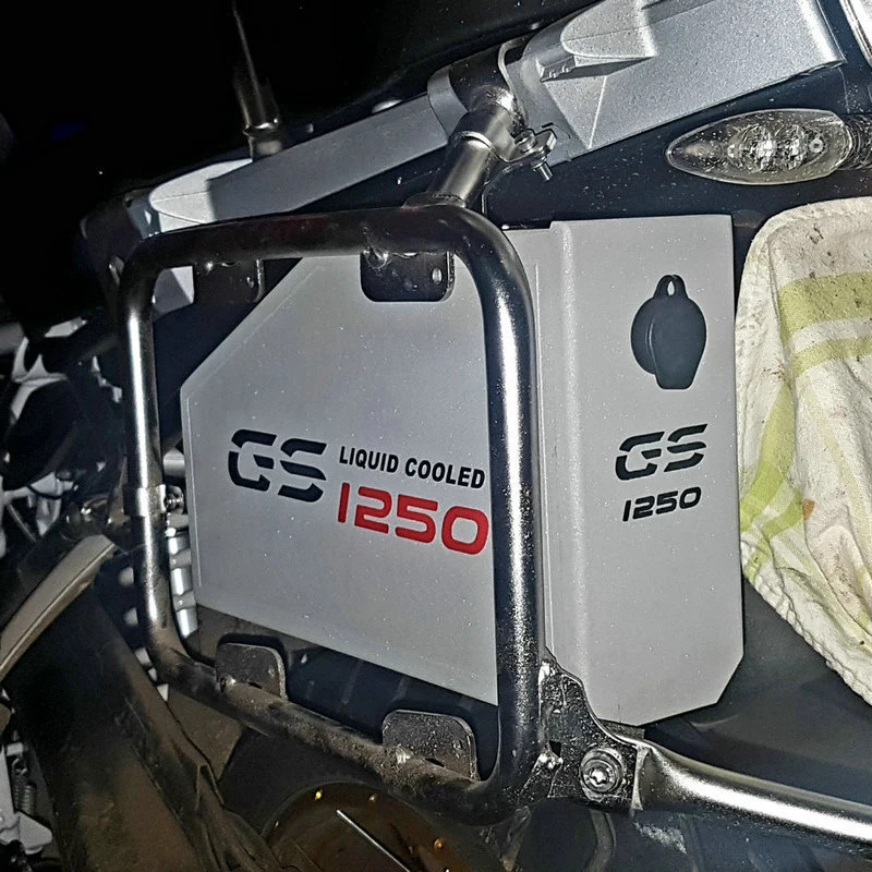 

Motorcycle Box Toolbox 5 Liters for Left Side Bracket for R1250GS LC Adventure R 1250 GS Tool Box 2019-2020(ADV) jasmine