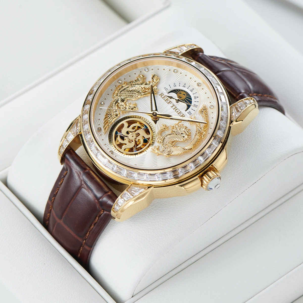 Reef Tiger Men Automatic Watch 42.5mm Mechanical Wristwatch Luminous Skeleton Crystal Bezel Sapphire Flyback 24 Hours Dial