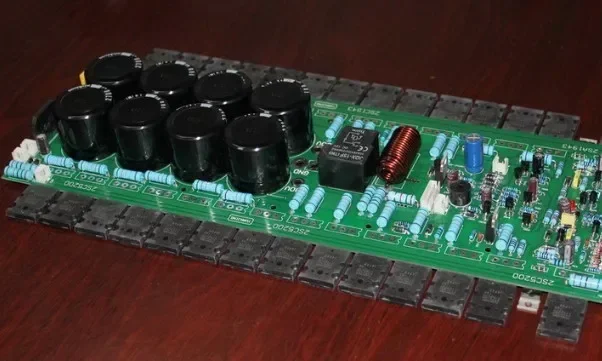 

Imported TTA1943/TTC5200 +2SA940+2SC2073 1000W pre stage amplifier board,(Mono amplifier board , not included Heat sink )
