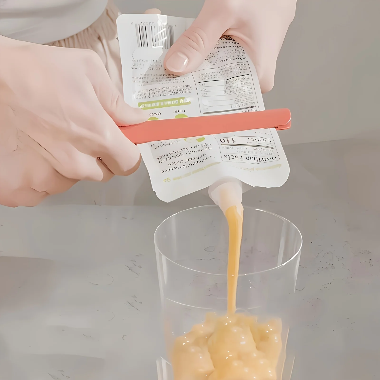 Portable Sauce Bag Squeezer, Washable Reusable Kitchen Gadget, Squeeze Every Last Drop to Reduce Food Waste